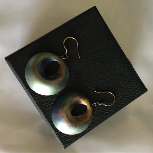 Orientsenses Oxidized Iridescent Drop Earrings - Picture 5 of 6